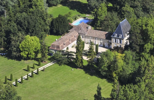 Chateau De Simon - Six Bedroom Castle, Sleeps 12