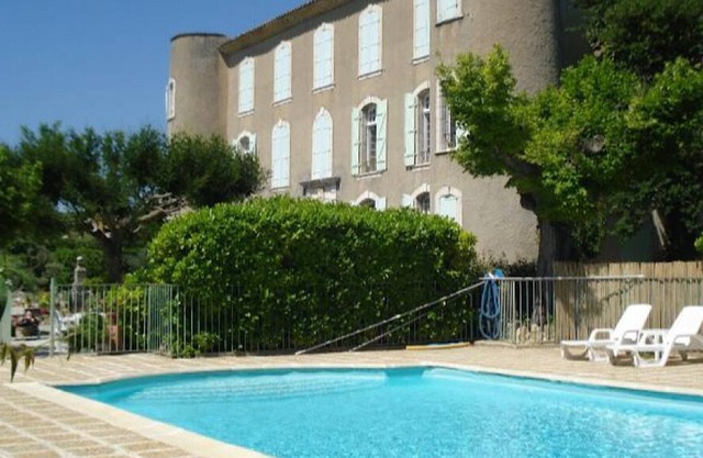 Chateau St-laurent-du-verdon, Beautiful Apt in Historic 17th Century Chateau