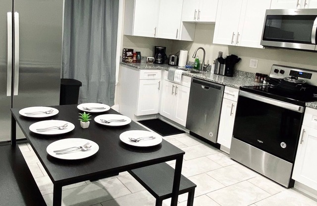 Cheerful Cozy Single-Level Home in Germantown, MD