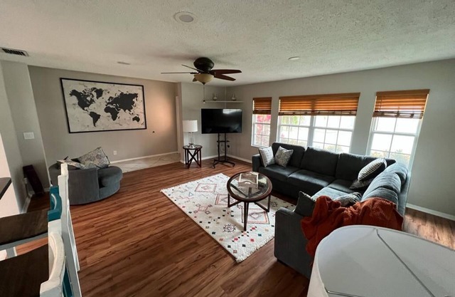 Cheerful Zen House with heated Pool