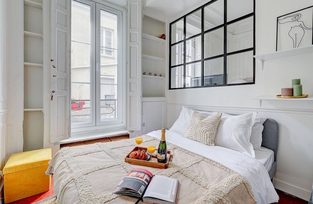 Chic 1BR Flat - Le Marais Charm
