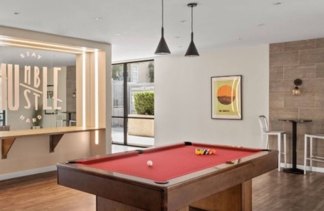 Chic 2-bedroom apartment with AC, WiFi in wonderful Los Angeles