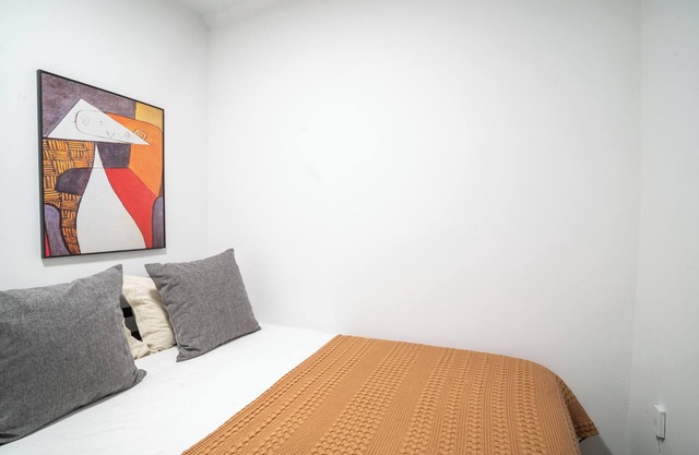 Chic 3-Bed 2-Bath Home in Vibrant Lower East Side