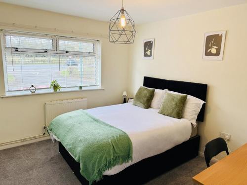 Chic 4BR House - Lace Market, Uni, QMC, City Centre & M1 - Sleeps 8