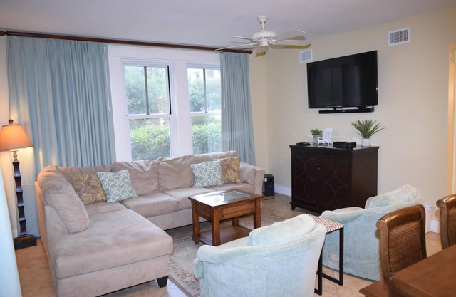"Chic Comfort in Lasata: 2BR | 2BA Haven with King & Queen Beds!" at Sandestin Golf and Beach Resort!
