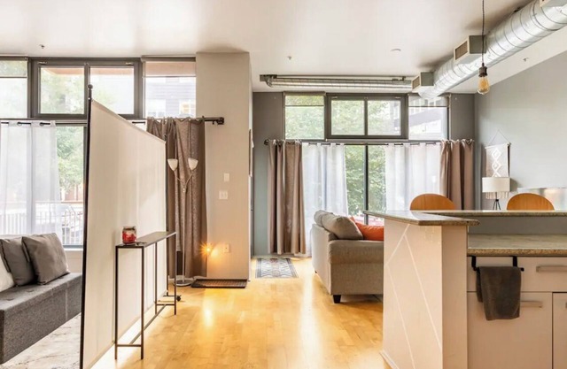 Chic Downtown Denver condo with Private Entrance