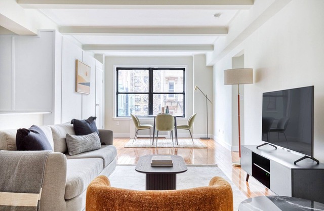 Chic Midtown East 2BR w/Doorman, near East River, by Blueground