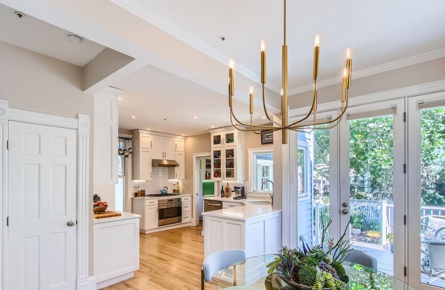 Chic & Modern Home in a Prime Downtown Location