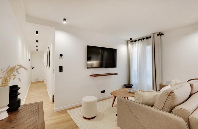 Chic Parisian Retreat 2-Bedroom Apartment in the Vibrant 10th Arrond