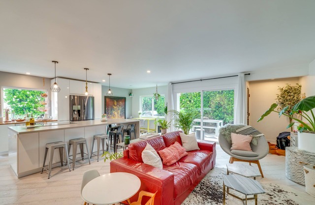 Chic Santa Barbara Vacation Rental w/Patio!