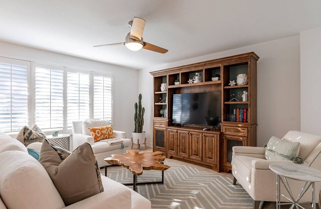 Chic Scottsdale Townhome Near Old Town - Sleeps 6