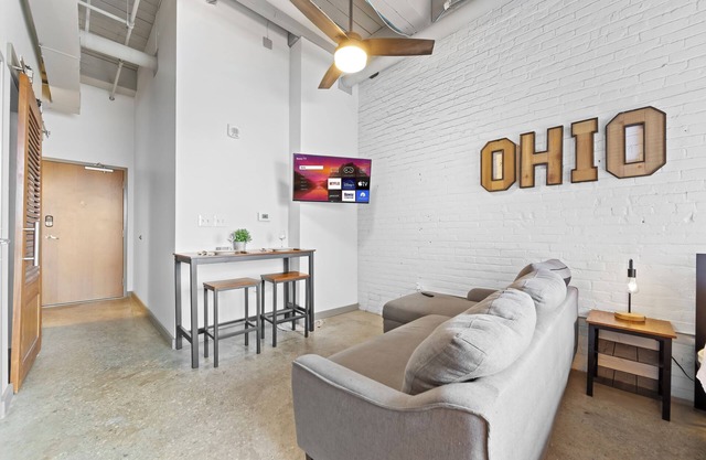 Chic Urban Escape, Wi-Fi, Café