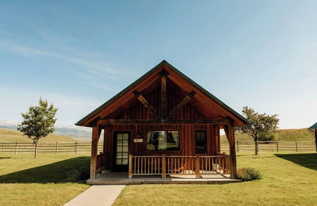 Chico Hot Springs Resort & Day Spa