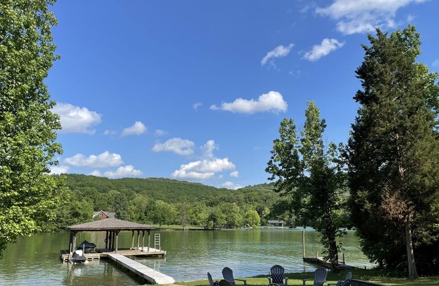 Chill on Watts Bar Lakefront with Private Dock!