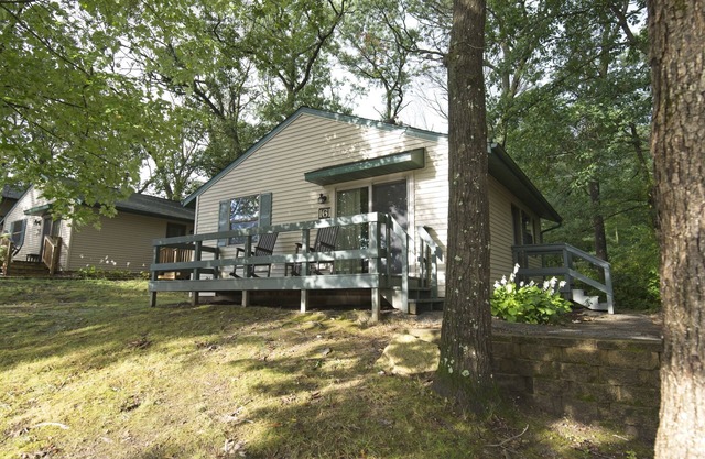 Christmas Mountain Village, Wisconsin Dells, 2 Bedroom Cottage