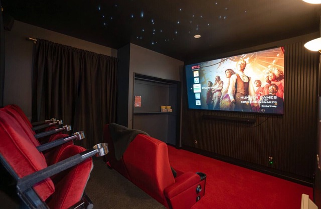 Cinema-Central-6B ensuites-GamesRoom-Free Parking