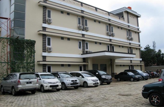 Cinere Inn & Residence