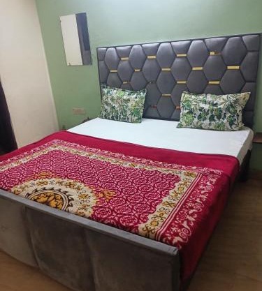 City Hotel
