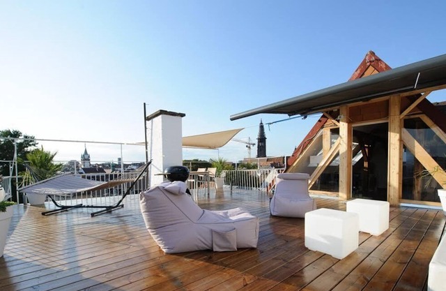 City penthouse with roof terrace