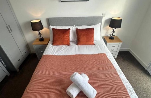 City View One Bedroom Apartment Liverpool City Centre