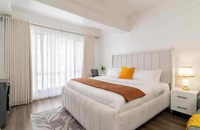 City Views Infinity Pool Netflix Gym & Cafè