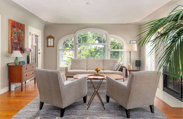 Classic Palo Alto Home & Neighborhood