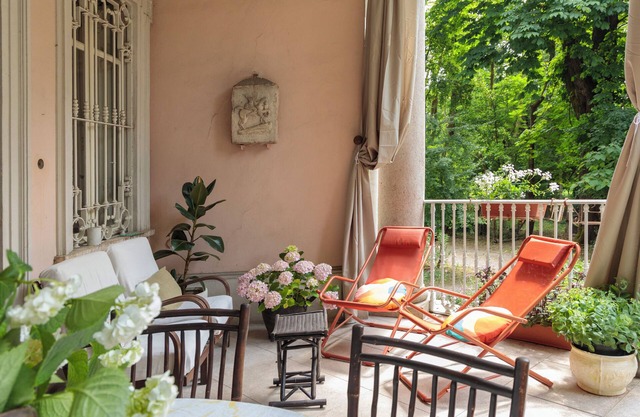Classic room in a XIX Century VILLA SPERANZA