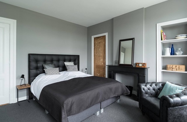 Classy design apartment in monumental Villa !