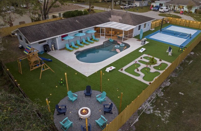Clearwater Pickleball+Heated Pool+MiniGolf Oasis