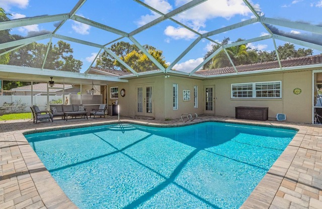 Clearwater Sanctuary Home w Pool