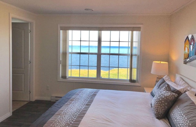 Cliff-top Comfort near Cheticamp