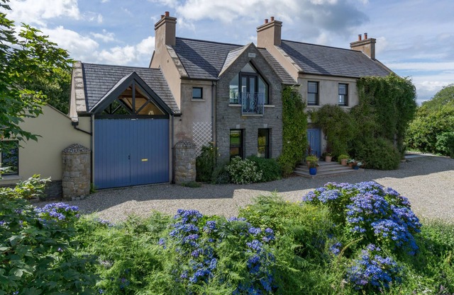Clonaslee Country House - Entire 18 Acre Estate With Tennis Court