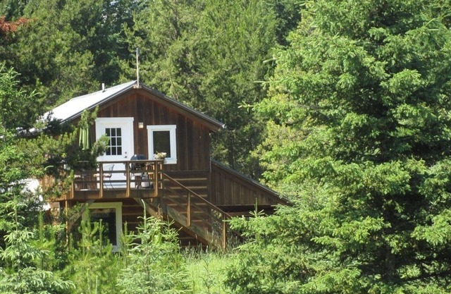 Close to Glacier Park and Whitefish without the crowds