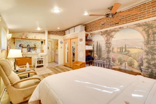 Close to Midtown! Cozy Reno River Cottage