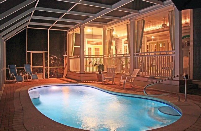 Close to Seaside and Beach, Heated pool, 6 seater Gem Cart, pet friendly