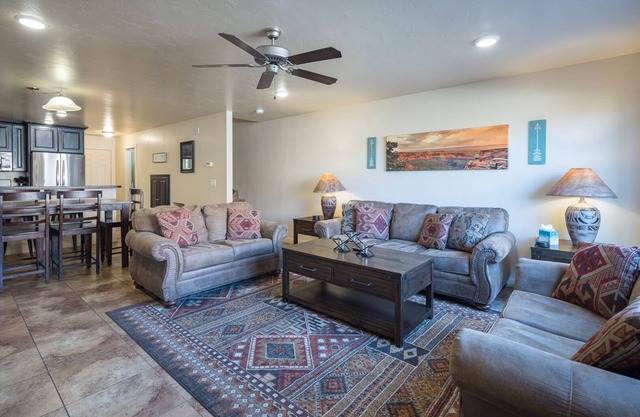 Close to Town, Ntl Parks & Trails | Pool & Hot Tub