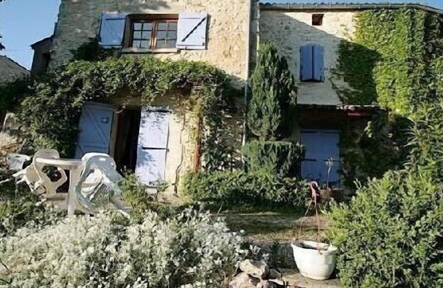 Closes the skylight lavender --------------------------------------------- -----