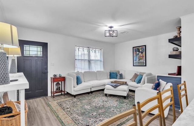 Closest AirBNB to Davis Wade Stadium | 3BR Game-Day Home | Shuttle to Game