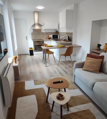 CMG Studio 002 Petit Bois Place Ducale