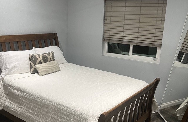 Coachella & Stagecoach walking distance