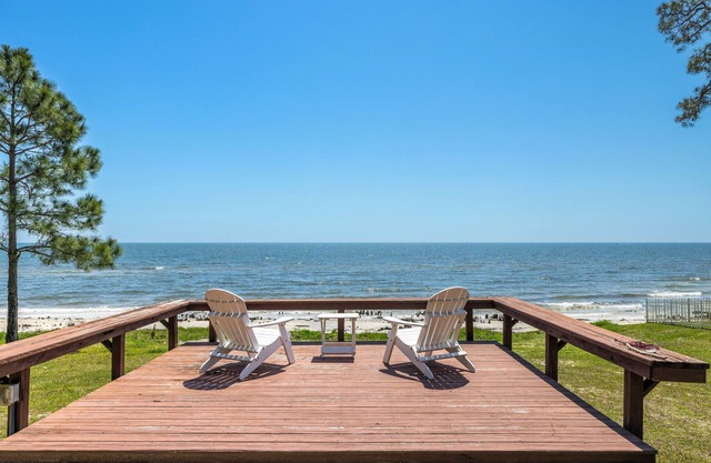 Coastal Charm – Where the Coast Feels Like Home