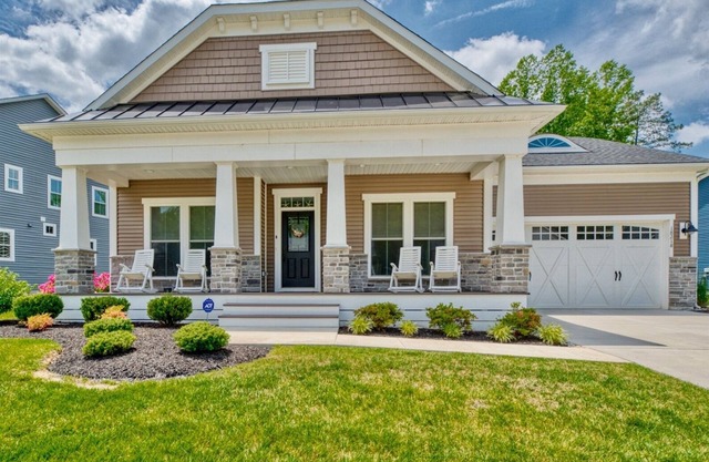 Coastal Club * 6BR Beach House * 18218 * in Lewes DE w 4 Baths!
