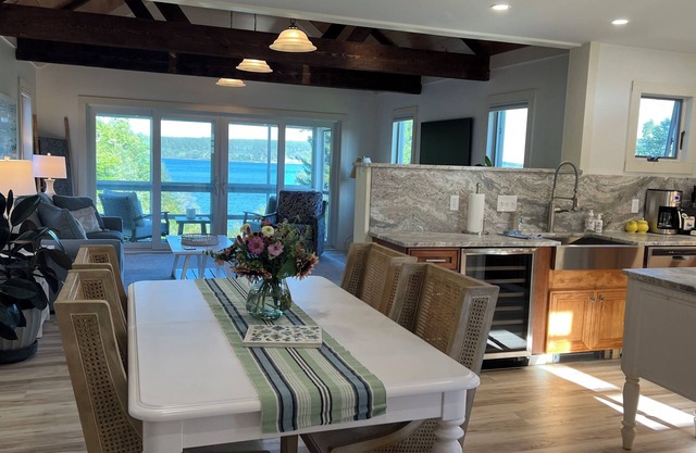 Coastal Getaway near Acadia 3BR/3BA with Ocean Views, Beach Access and Sleeps 6!