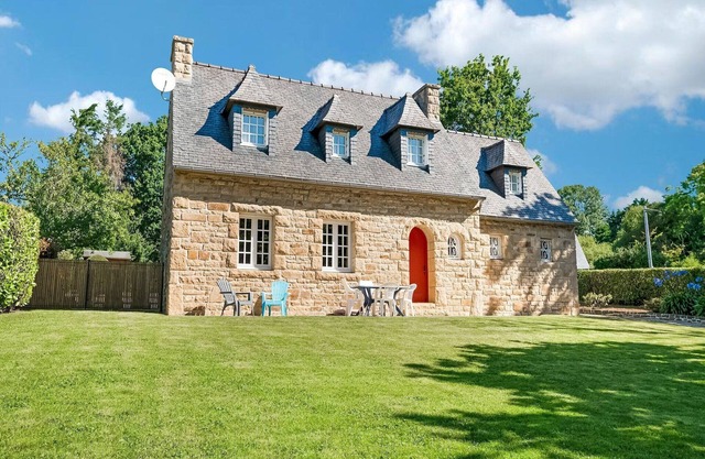 Coastal Home in Logonna-Daoulas