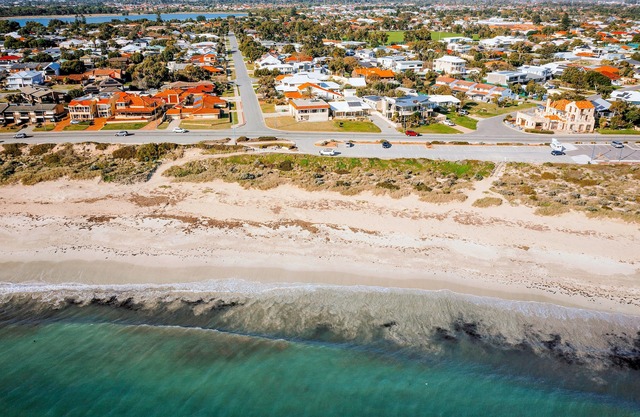 Coastal Sunset Paradise! Beach front & Ocean Views