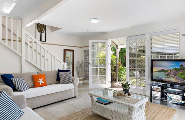 Coco Bay Resort, Private Rear Courtyard, North facing unit, Close to the shared pool