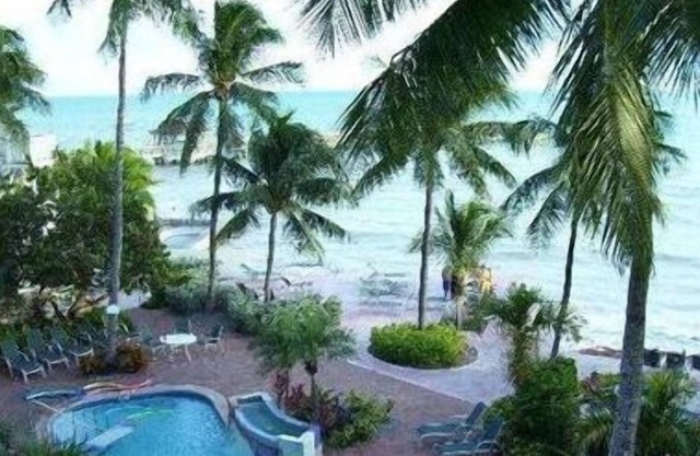 Coconut Beach | Beach | Concierge | Pool | Gym