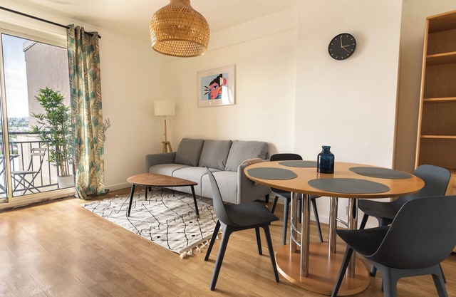 Cocoon 2 chambres Bourg la reine Parking terrasse - Civil lease