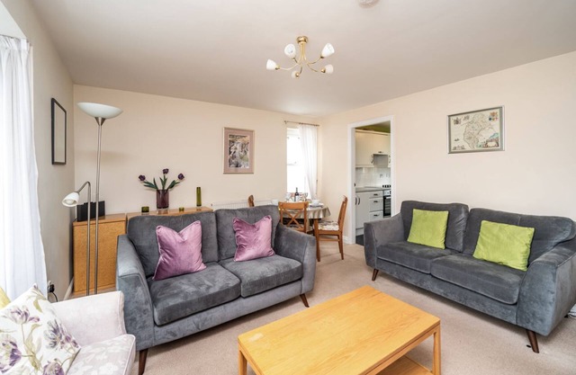 Coledale - an apartment that sleeps 4 guests in 2 bedrooms
