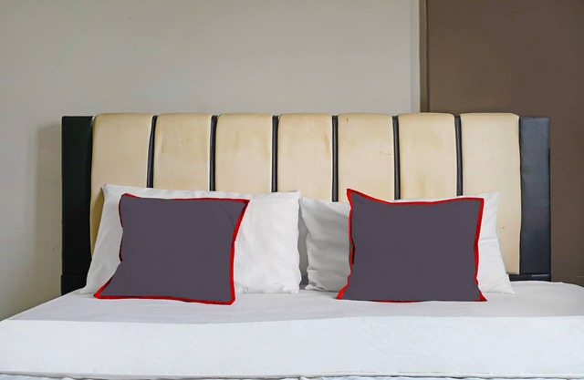 Collection O 1453 The Edge Apartment Cimahi By Kamarku